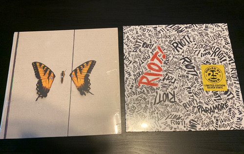 Paramore brand new eyes - -,