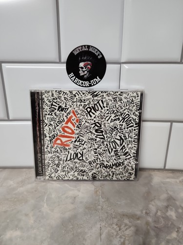 Paramore riot cd - -cd-, emo