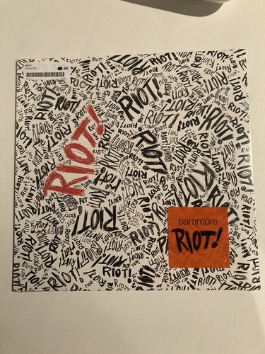 Paramore riot sealed - paramore,