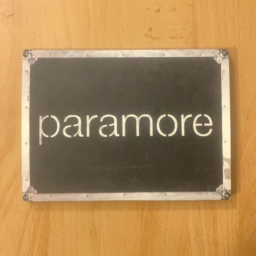 Paramore the final riot - paramore,