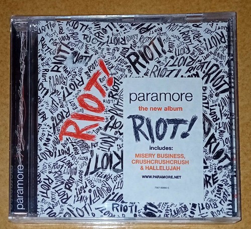 Paramore riot nuovo - paramore,