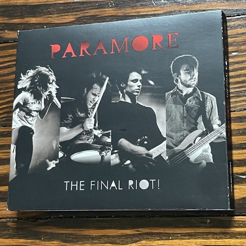 Paramore the final - /, riot