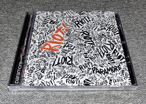 Riot paramore new - riot!, (new