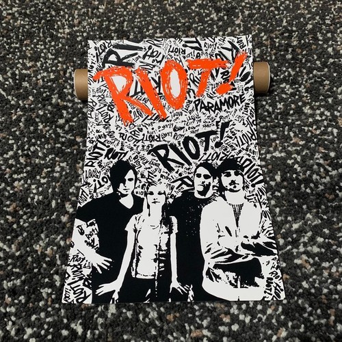 Paramore riot poster album - paramore,